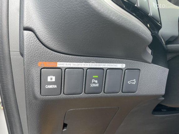 Mitsubishi Outlander 2.0 CVT Premium 2021 - Biển SIÊU VIP.