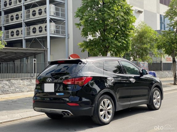 Hyundai Santa Fe 2015 - màu đen biển Hà Nội
