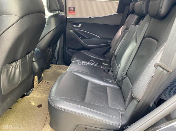 Hyundai Santa Fe 2015 - màu đen biển Hà Nội