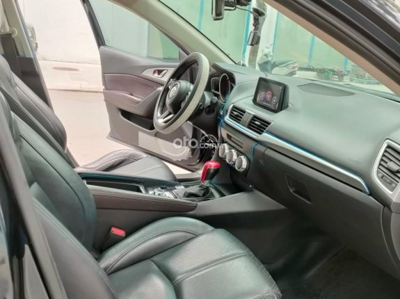 Mazda 3 Sedan 1.5L Premium 2017 - Xe đẹp, hỗ trợ bank 70%