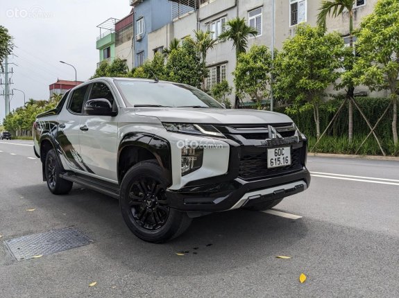 Mitsubishi Triton 4X2 AT MIVEC PREMIUM 2021 - Xe đăng ký tháng 03/2022