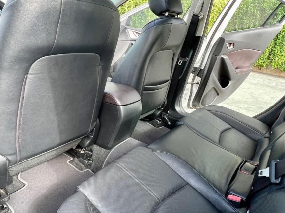 Mazda 3 2018 - Cam kết xe k đâm,va thủy kích, máy móc hộp số, keo chỉ nguyên zin