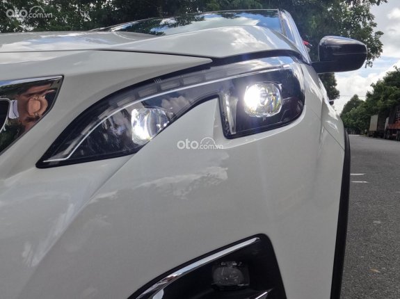 Peugeot 5008 2021 - Odo 28.000 km, số tự động