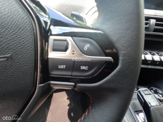 Peugeot 5008 2021 - Odo 28.000 km, số tự động