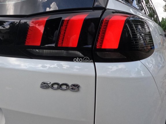 Peugeot 5008 2021 - Odo 28.000 km, số tự động