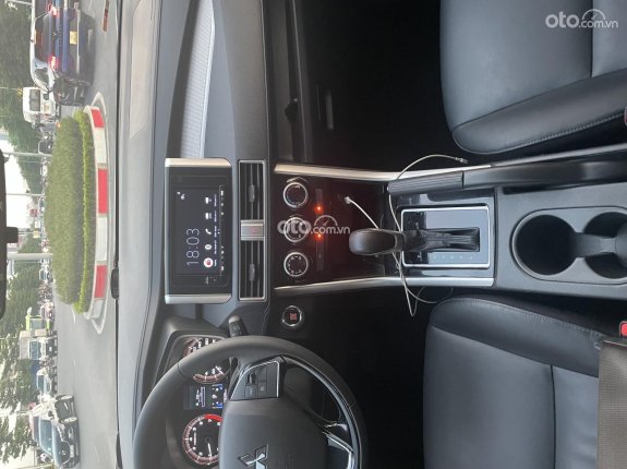 Mitsubishi Xpander 1.5 AT  2020 - form 2021 nhập khẩu.