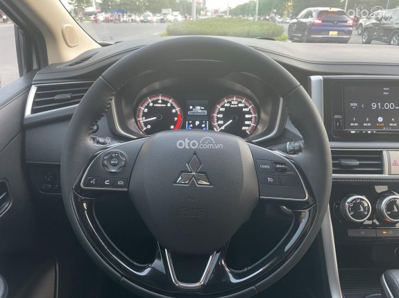 Mitsubishi Xpander 1.5 AT  2020 - form 2021 nhập khẩu.