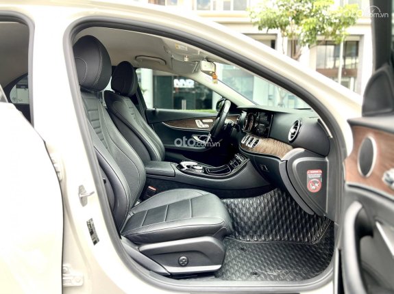 Mercedes-Benz E200 2.0 I4 2016 - MERCEDES_BENZ_E200_Model_2017