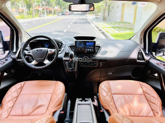 Ford Tourneo Titanium 2021 - FORD_TOURNEO_LIMOUSINE_Model_2022
