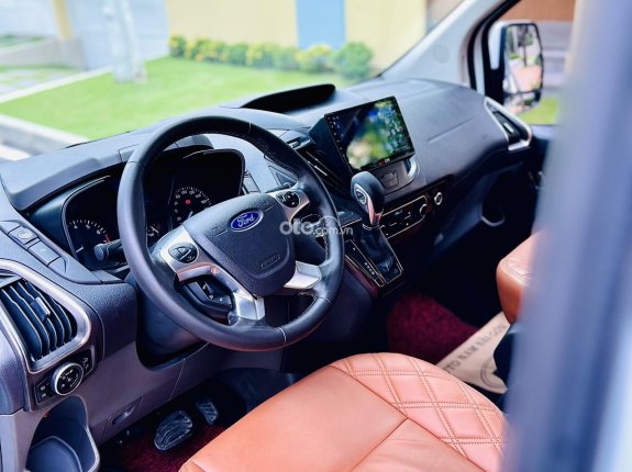 Ford Tourneo Titanium 2021 - FORD_TOURNEO_LIMOUSINE_Model_2022