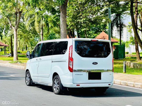 Ford Tourneo Titanium 2021 - FORD_TOURNEO_LIMOUSINE_Model_2022