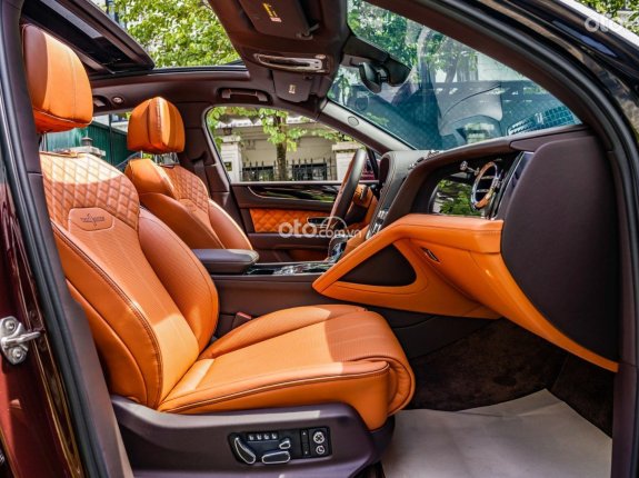 Bentley Bentayga First Edition 2021 - Model 2022 siêu lướt 4000km