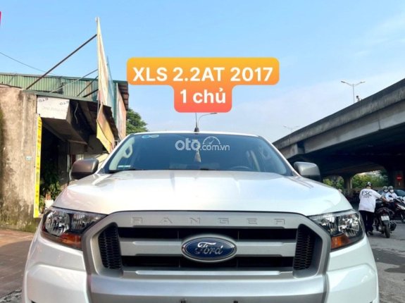 Ford Ranger XLS 2.2 4x2 AT 2017 - Xe đẹp 1 chủ từ mới hồ sơ cầm tay sang tên trong ngày