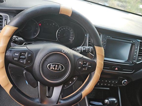 Kia Rondo 2015 - Bán xe kia rondo 7 chỗ zin 90% chính chủ ký giấy Mua Bán