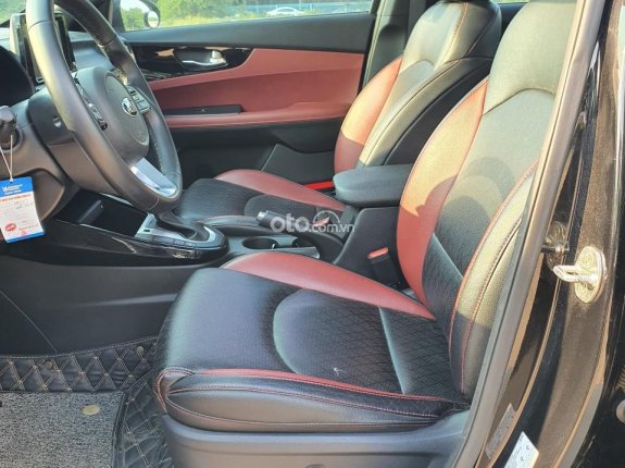 Kia Cerato 2.0 AT Premium 2019 - xe đẹp hỗ trợ sang tên rút hồ sơ toàn quốc