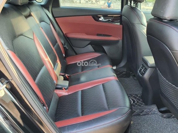Kia Cerato 2.0 AT Premium 2019 - xe đẹp hỗ trợ sang tên rút hồ sơ toàn quốc