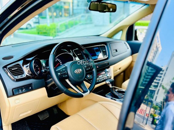 Kia Sedona 3.3 Platinum G 2019 - Full Lịch sử hãng