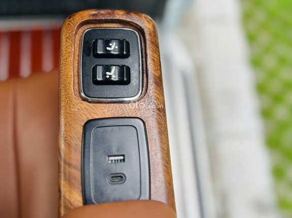 Ford Tourneo Titanium 2021 - ĐỘ FULL LIMOUSINE