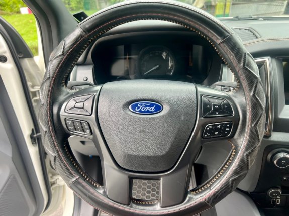 Ford Ranger 2016 - Wildtrak 3.2 bản dầu AT nhập thái đẹp xuất sắc