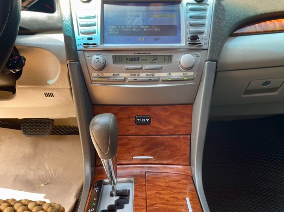 Toyota Camry 2009 - đăng kí lần đầu 2010