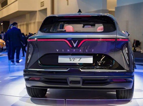 VinFast VF7 2024 - Giá chỉ từ 760 triệu