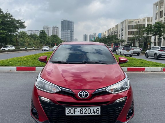 Toyota Yaris 1.5G 2018 - Nhập khẩu,màu Đỏ