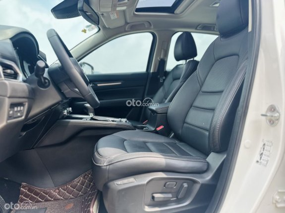 Mazda CX-5 2.5L Signature Premium 2WD 2020 - Biển tỉnh hồ sơ cầm tay