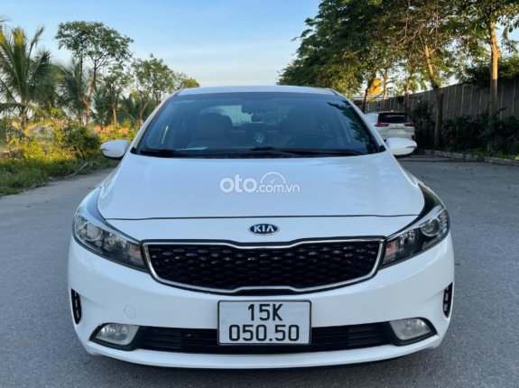 Kia Cerato 1.6 MT 2017 - Màu trắng đẹp, liên hệ giá tốt