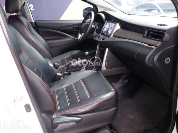 Toyota Innova 2.0E 2020 - Toyota Innova 2.0 MT bản E