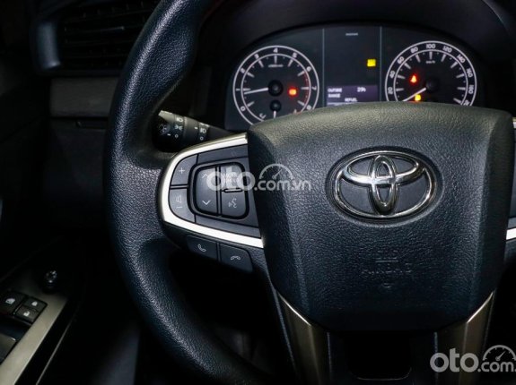 Toyota Innova 2.0E 2020 - Toyota Innova 2.0 MT bản E