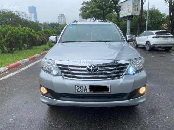 Toyota Fortuner 2.7 V 4X2 AT 2012 - Bán Fortuner 2012