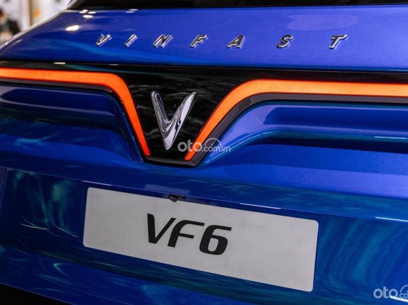 VinFast VF6 2024 - Ưu đãi áp dụng giảm 4% trực tiếp vào giá xe + Áp Voucher trực tiếp + Chương trình Tri Ân