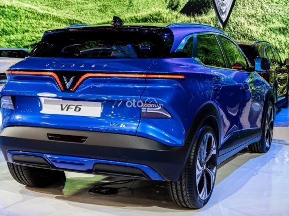 VinFast VF6 2024 - Ưu đãi áp dụng giảm 4% trực tiếp vào giá xe + Áp Voucher trực tiếp + Chương trình Tri Ân