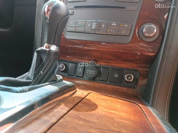 Infiniti QX80 Phiên bản khác 2015 - 7 chỗ hạng thương gia