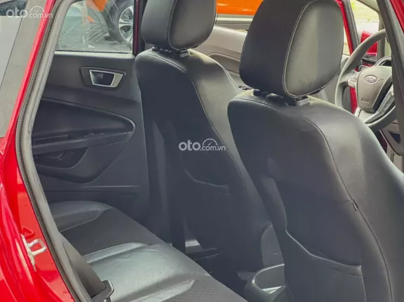 Ford Fiesta Titanium 1.0 AT EcoBoost 2018 - FORD FIESTA 1.0 ECOBOOST SPORT 2018_XE LƯỚT_TRẢ 150TR GIAO XE