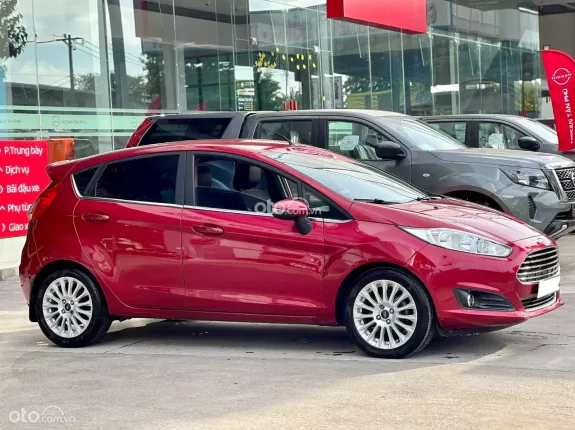 Ford Fiesta Titanium 1.0 AT EcoBoost 2018 - FORD FIESTA 1.0 ECOBOOST SPORT 2018_XE LƯỚT_TRẢ 150TR GIAO XE