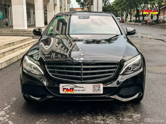 Mercedes-Benz C250 2017 - Màu Đen, nội thất Đen, Giao xe toàn quốc