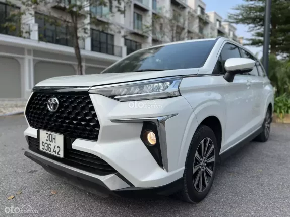 Toyota Veloz Cross 1.5 CVT 2022 - 1 chủ từ mới chạy 2v(km) zin, xe biển Hà Nội