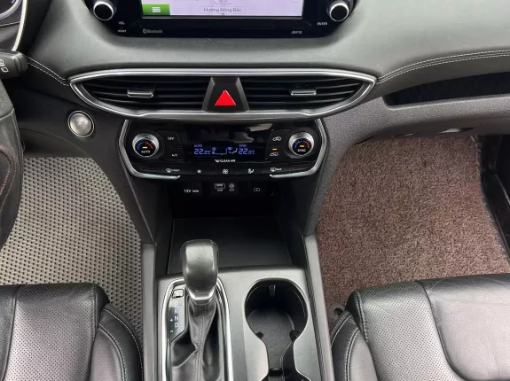 Hyundai Santa Fe 2019 - Odo 5.2 vạn km