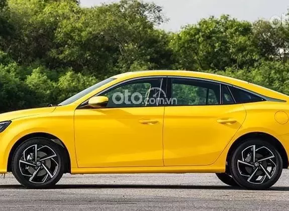 MG 5 LUX 2023 - |HOT| Đủ màu giao ngay chỉ từ 69 triệu - Tặng ngay bộ phụ kiện MG cao cấp và gói đổi màu sơn cho xe sang - Bảo hành 5n