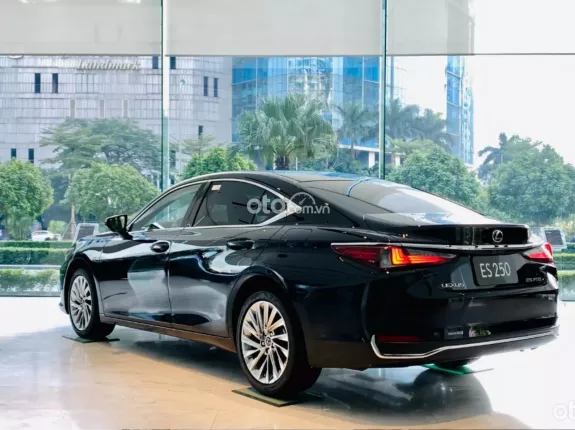 Lexus ES 250 2023 - Bảo hành chính hãng 5 năm không giới hạn Km