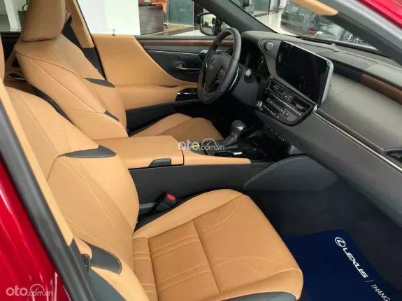 Lexus ES 250 2023 - Bảo dưỡng miễn phí hoàn toàn trong 3 năm (60,000km)