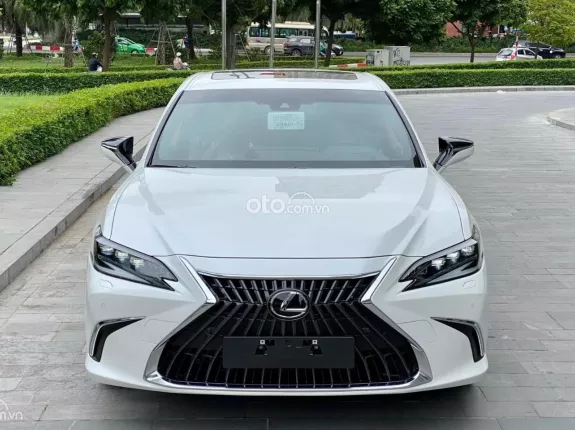Lexus ES 250 2023 - Bảo dưỡng miễn phí hoàn toàn trong 3 năm (60,000km)