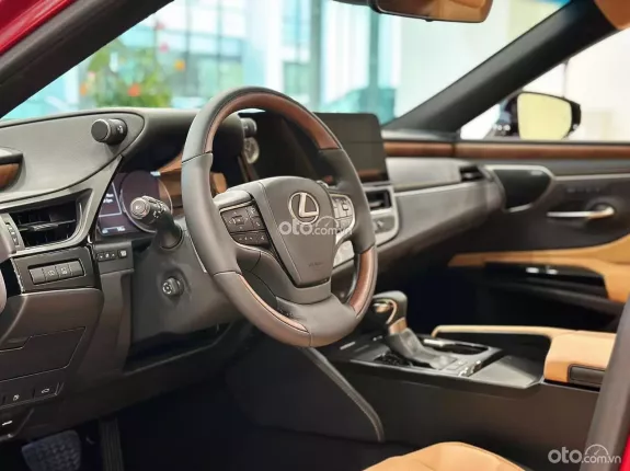 Lexus ES 300h 2025 - Bảo hành chính hãng 5 năm không giới hạn Km
