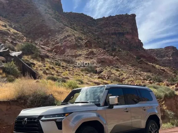 Lexus GX 550 2025 - Giá chính thức 6.2 tỷ