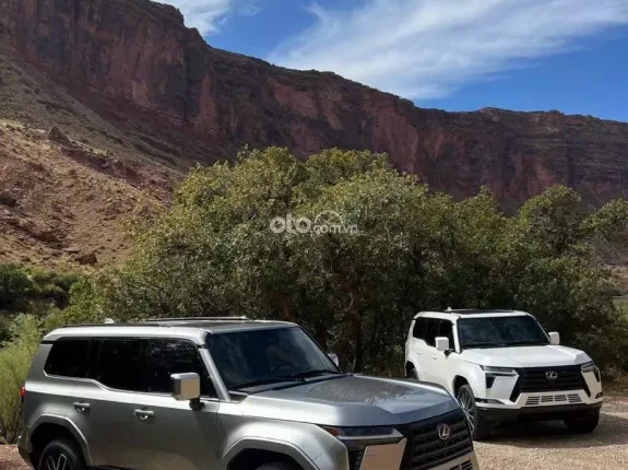 Lexus GX 550 2025 - Giá chính thức 6.2 tỷ