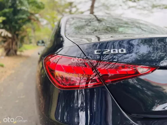 Mercedes-Benz C200 2022 - Xanh, nội thất nâu siêu đẹp- giá cực tốt