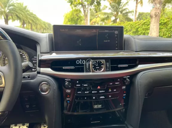 Lexus LX 570 2018 - Super Sport nhập Trung Đông