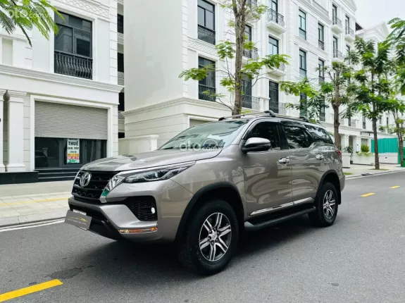 Toyota Fortuner 2.4G 4x2 AT  2020 - Toyota Fortuner 2.4G 4x2 AT 2020 - full bảo dưỡng một chủ dùng siêu kĩ