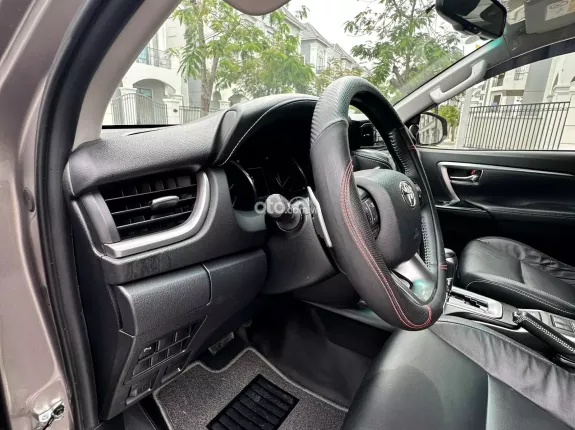 Toyota Fortuner 2.4G 4x2 AT  2020 - Toyota Fortuner 2.4G 4x2 AT 2020 - full bảo dưỡng một chủ dùng siêu kĩ